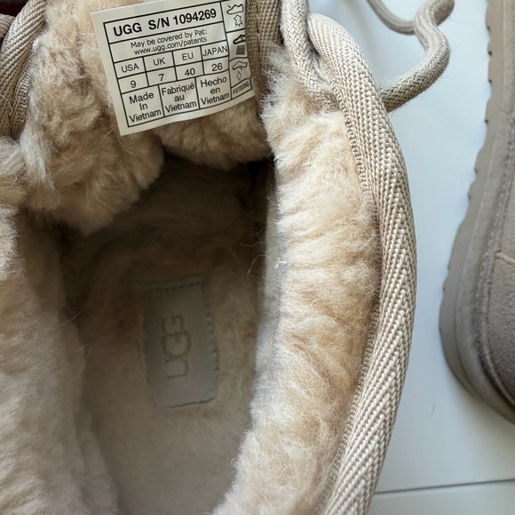 UGG Women’s Neumel Chukka Boots - Mustard Seed - Picture 4 of 6